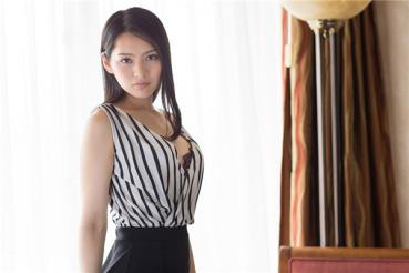 Looking for myself with a rotor in one hand