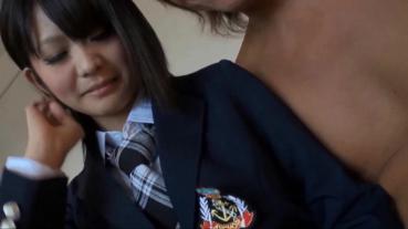 FC2 PPV 1235411 [No] Rio 18-year-old Uniform Raw Saddle Pies With Zip