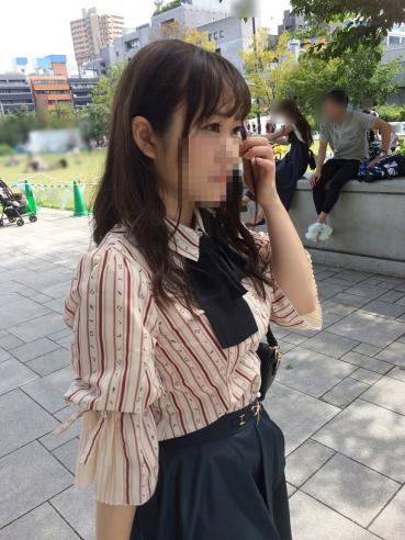 FC2 PPV 1242531 Back And Photo Session] 18-year-old G Cup Big Idol With Goslori Photo Session Success! Secret personal photo session that recorded raw milk, raw, ahe face in a closed room hotel [limited edition]