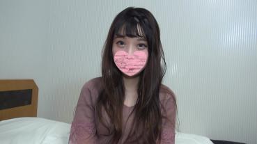 FC2 PPV 1309097 First shooting ♥ it remains of the innocent, black hair long white girl ♥♥ is moe rolled up in the figure that feels while shining ♪ [personal photography]