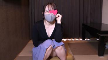 FC2 PPV 1325156 [Personal Photography] 95 cm G Cup Glasses OL SEX ♂ Put Down Sleeping Back 3 Consecutive Death