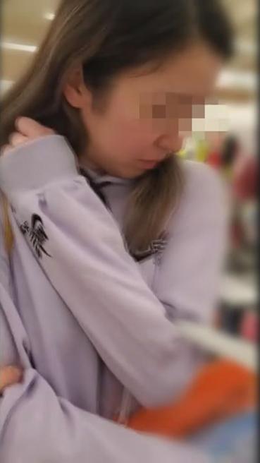 FC2 PPV 1357849 *Limited time [individual] yoga instructor's wife, husband's debt brought to home and produced.