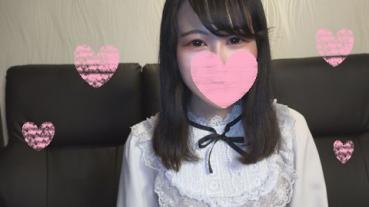 FC2 PPV 1379526 ★顔出し☆処女喪失から半年のウブな万理香ちゃん18歳☆ボーボー天然マン毛♥大人の玩具で初イキ♥濡れたマンコに初生挿入～妊娠覚悟の中出し射精♥【個人撮影】※特典付き！