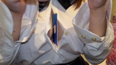 FC2 PPV 1409974 Limited [Individual Photography] Prefectural Department of Commerce (2) Shaking and sandwiching a delicate G-cup shot shot