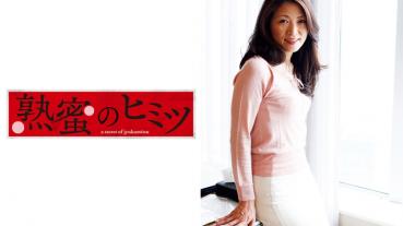 Ritsuko Age: 52