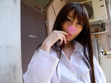 FC2 PPV 1421805 [Outdoor Adultery x Thick Contact (2)] Self-exclusion K-sensing is a medical professional reporter Shiori who rolls up alive in the outdoors in the face pale 3 dense, etc. There is ☆ Review benefits ☆