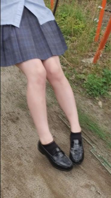 FC2 PPV 1422520 [Individual photography] prefectural ordinary course (3) small devil daughter is made up sex from outdoor exposure in the park.