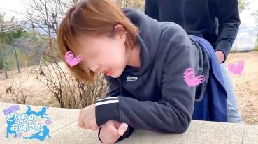 TOTSUGEKI027 In the precincts of the shrine, the naughty amateur older sister who squirts until the ground gets wet in the big day is put out in the middle of taking a daytime in a dignified hame! !