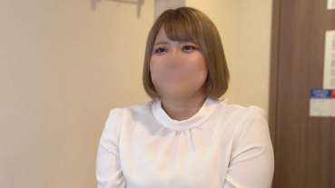 FC2 PPV 1440501 初撮り！奇跡のＪカップ！【個人撮影】るか24歳爆乳の銀〇員が何とハメ撮りに挑戦★お固い仕事なのにパイパン！もちろんラストは中出しします！