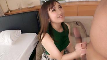 [First photo] [Eromchi Bijiri] A dietitian with a beautiful face that exposes the body that seems to be a sly body. Tension continues to increase in the first experience and sexual intercourse after a long time . AV application on the net - AV experience shooting 1333