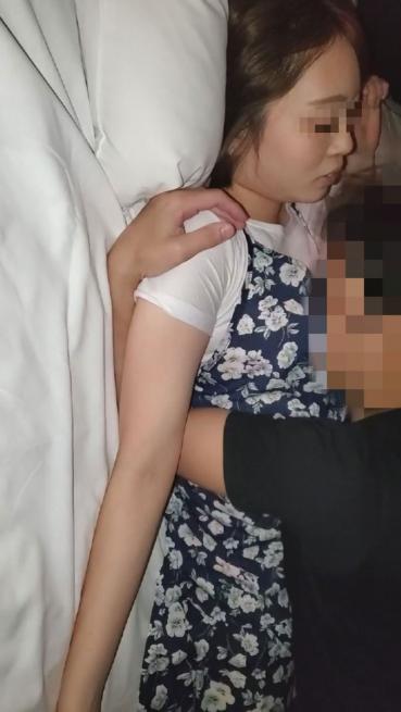 FC2 PPV 1497703 限定【個人】肉付きのよい若妻、自ら他人棒を求め貪り電マで責められ絶叫中出し