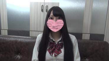 FC2 PPV 1528299 ※2980→1980　初撮り♥完全顔出し！色白美乳の極小マンコに巨チンをねじ込み大量中出し☆【個人撮影】