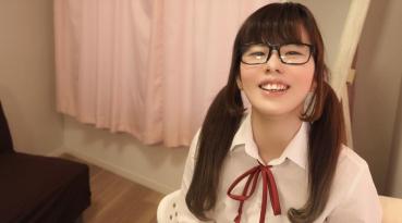 FC2 PPV 1549878 【地味娘】参加して後悔した18歳に容赦ないごっくん5連発 ごっくんサークル特別編2 ゆい