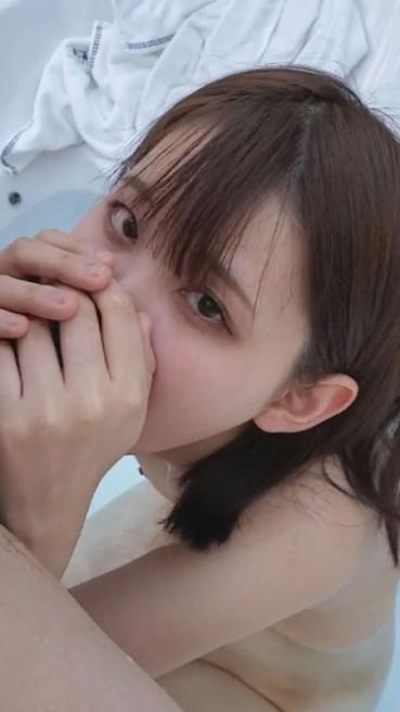 FC2 PPV 1600459 Limited Number [Uncensored] Irresponsible Out To A Pretty Girl In The First Year Of Nursery Teacher + Bukkake. (49 min.)