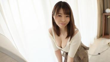 【First shot】 [Strike it on a beautiful buttocks] 【Obedient body】A strange-age woman with a sly smile. A lovely girl who is also in the atmosphere after a long time. AV application av application → AV experience shooting 1484