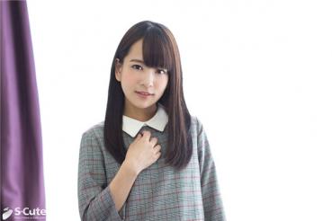 笑顔でＨするパイパン美少女に中出し／Mikako