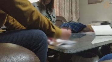 FC2 PPV 1749681 4/4 [Individual] Visit my parents' house. The back of the vagina of the young wife who desperately pushes the voice so as not to be noticed next to parents is stained with other people's juice