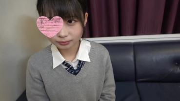 FC2 PPV 1773451 10代現役生。透明感のある制服姿、ベイビーフェイスの色白美少女に大量顔射。