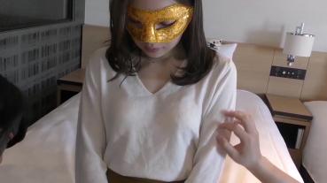 FC2 PPV 1808144 【個人撮影】2本責めの快楽に溺れる、真面目な旦那と娘がいる29歳人妻　①