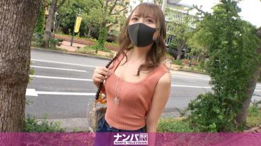 Maji soft, first shot. 1698 Fishing plan to have you walk on the hard foot pot mat! If you guide your sister who got caught in Ebisu to the studio and try erotic things with a massager ...?