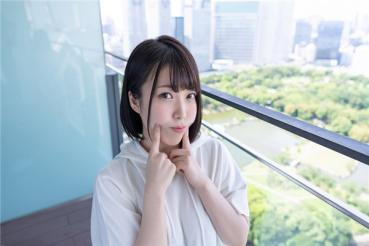 耳舐めちゃダメ～。制服コスプレ敏感生エッチ／Amu