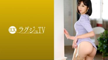 Luxury TV 1509 Slender beauty with attractive legs av appearance! Reacts while shaking your legs with a sticky caress, drips love juice with obscene appearance and is disturbed!