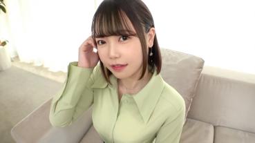 [First shot] [Shaved Beautiful Breasts] Squirting girl Is A Dosukebe Girl Who Is Not Satisfied With Saffle and Has Applied FOR AV. Saddle is continuous climax! If you insert your finger, squirting barrage! AV Application → AV Experience Shooting On The Net 1825