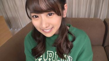 【Ear< Kuri<<<<<Naka】"Kuri and Naka... Also, the ears are an erogenous zone," says a college student. When I tested whether I felt it the most, Naka who couldn't stop moaning after inserting it was the overwhelming winner. AV application → AV experience shooting on the net 1931