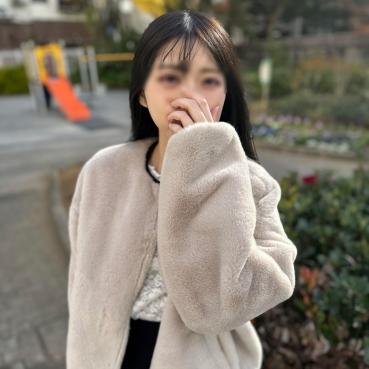 FC2 PPV 4708246 50%OFF!身長148cmの小柄で華奢なOLが「精子ちょーだい♥」と中出し懇願！**zsooqonzy* 白い柔肌とスレンダースタイルに激ピストンで狂ったようにイカせまくる映像