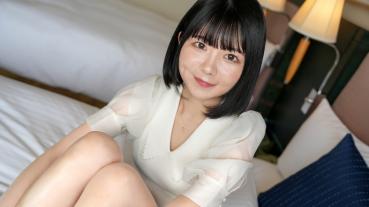 Such an innocent-looking girl! ? The short-haired beauty has a big and hard! Miyuri, who has a masochistic temperament, is so excited that she is blamed! ! AV application on the net → AV experience shooting 2442