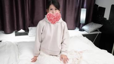 FC2 PPV 4786584 (High Quality***o*nnypyjn Bonus, Main Story Appearance, Uncensored) A Pervert Who Loves To Lick Men Makes Her AV Debut