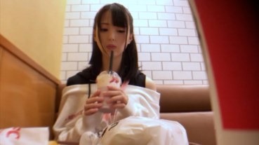 FC2 PPV 4793671 90% OFF! The cutest female college student in history 18 years old. She with a lot of squirting full of love juice, but **ppnnyjnjss is in a state of confusion about.