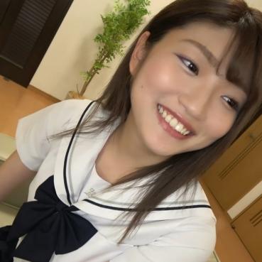 FC2 PPV 4780171 【個人撮影❤制服】スプリットタン美女のフェラでイカないように我慢し中出し出来ました。1/3