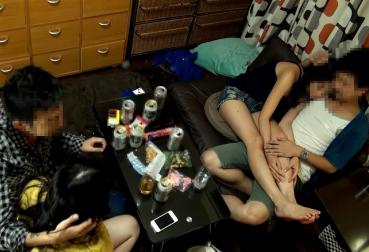 FC2 PPV 4844853 [Daily Life Real POV] The guy who was filming gathered friends and 4P edition