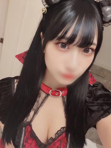 FC2 PPV 4851509 90%OFF! [None / First mass facial cumshot / First cosplay] ***j*nynyqqs Legendary beauty S-chan! Unexpected first cosplay! A large amount of bukkake on a beautiful face at the level of a celebrity! [High quality original 5GB]