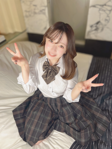 FC2 PPV 4880828 [Spring Blossom, Innocent Colorful Fragrance ×God Looks ◎] ***j*nynyqqs Hinata-chan, a natural Fcup goddess who seems to wish for world peace, serves a big over 20cm with all her might. Hinata-chan, who has a very small number of experiences, squirts for the first time in her life and has a large amount of convulsions.