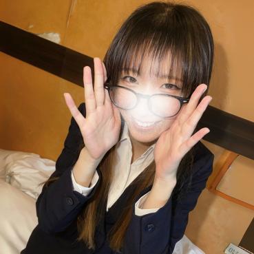 FC2 PPV 4975620 [Private Filming] The secret part-time job of a tall, model-like little devil-type student teaching intern, massive on her sensitive body