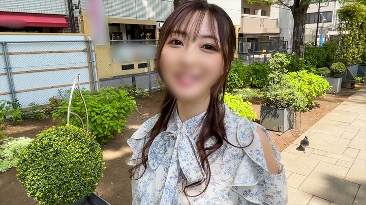 FC2 PPV 4003513 24% OFF! * Limited to one week * [Real Gachi Masturbation Crazy] ** ppxnnq * sy Fair-skinned plump masturbation amateur-chan 28 years old It's bad if you can't die with a AV application! W Big Dick Rolls Up Iki Roll Up Metamorphosis 3P! !! [Limitations]