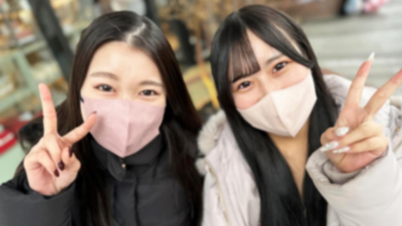 FC2 PPV 4326418 1 week limited price! [無/逆3P】**ppxnnq*sy Why don't you play with the three of you as it is? - Breaking into a girls' party and developing into a 3P as it is, surrounded ♡ by a neat and clean girlfriend and a frustrated friend with a slender body, there is a different viewpoint camera with a recording bonus of one vaginal shot and one ♡