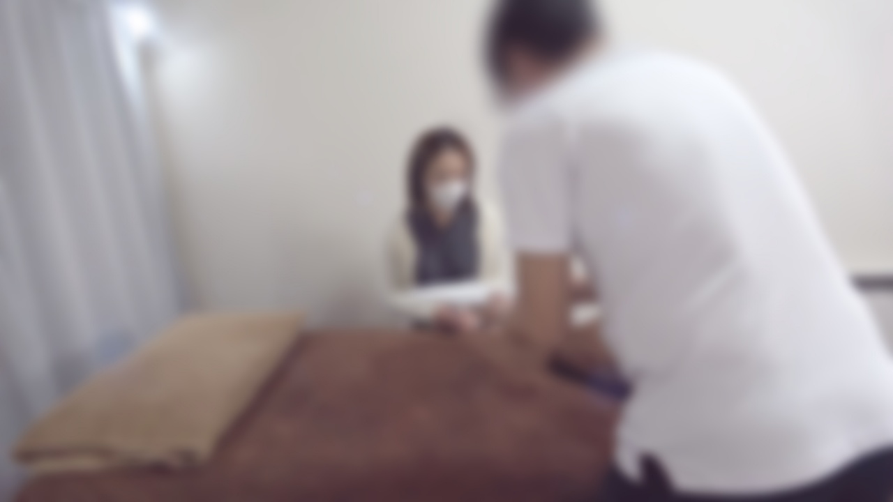 FC2 PPV 4683448 Exclusive sale 50% OFF! [No / Nama] ** zopzpzojsq A cute wife with beautiful skin came to the store so much that it was hard to believe that she was in her 50s. The petite and slim wife would like a slightly longer powder course.